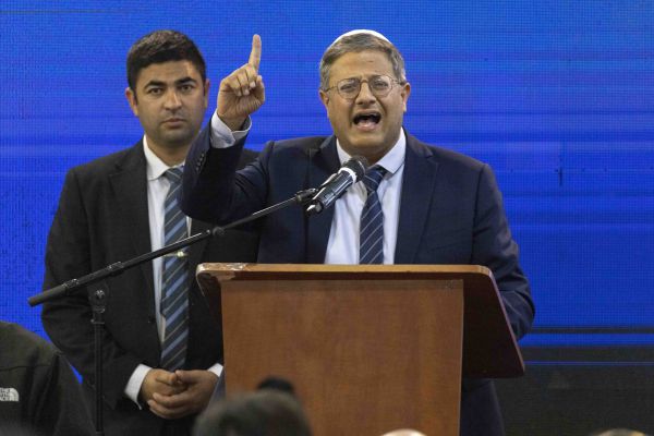 איתמר בן גביר מגיב: "די לירי בנגמ"ש"