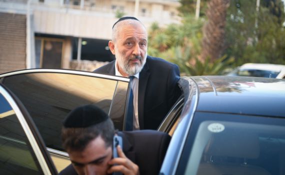 גם ש"ס תוקפת: איך זה יכול להיות? אנחנו שותפים