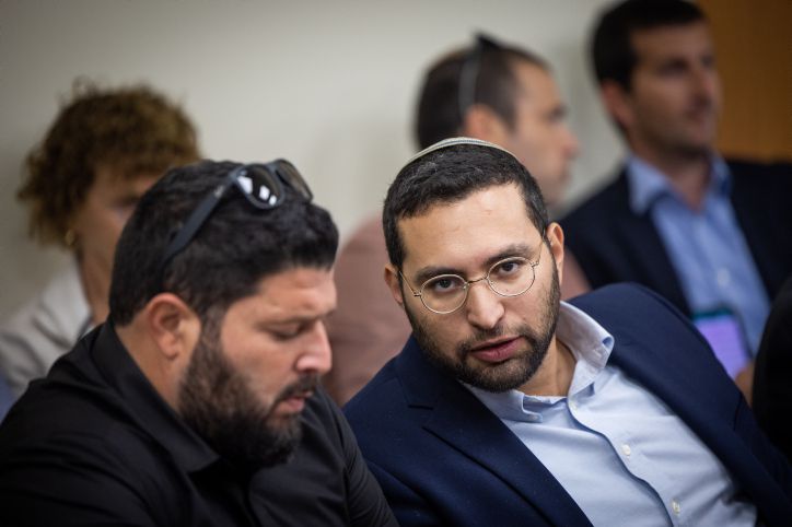 אחרי ההסכם: מי יכהן כשר ומי יו"ר ועדה? כל הפרטים