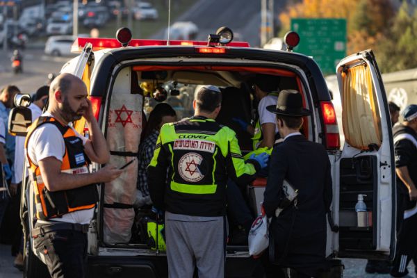 הפיגוע בירושלים: פצוע אנוש עדיין נלחם על חייו