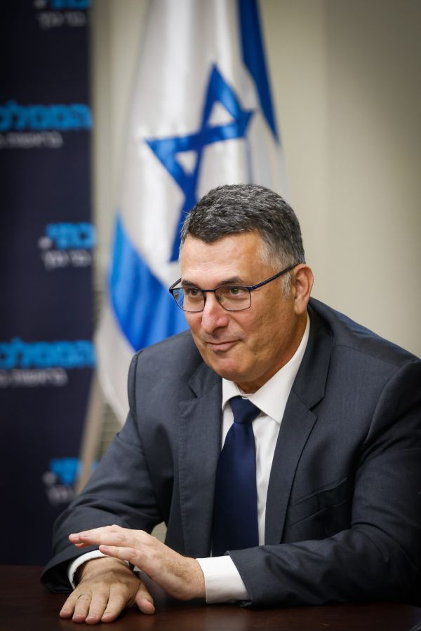 סער חוזר על האולטימטום: "לא נוכל להיות בממשלה"