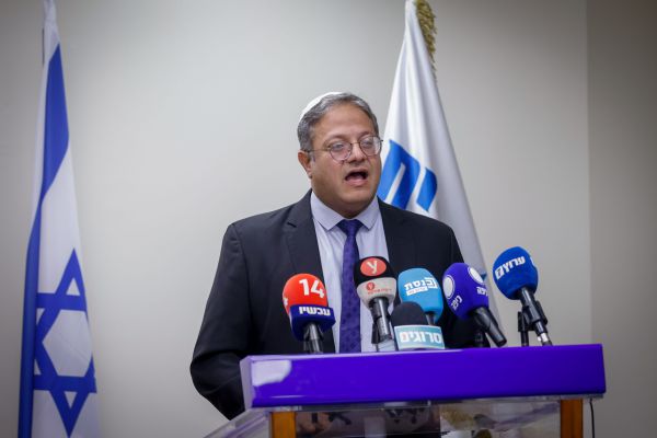 בן גביר תוקף: "לפיד וגנץ עלולים להביא לאינתיפאדה"