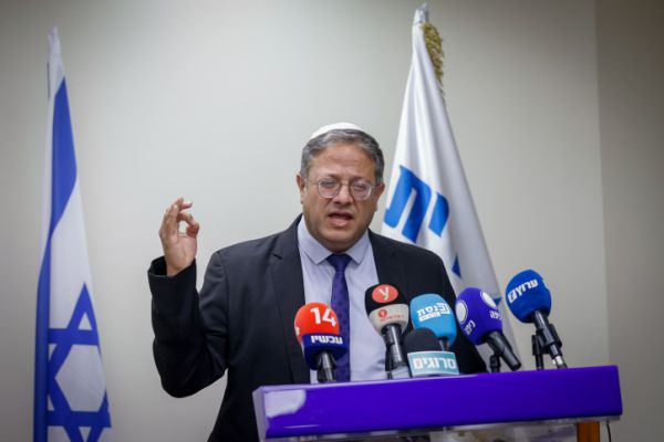 בן גביר בתגובה למאסר החייל: "מרפים ידי החיילים"