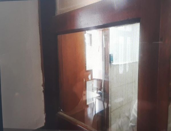 אירוע חריג: דלת נופצה בביהמ"ש המחוזי בירושלים