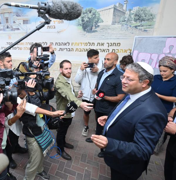בן גביר לסרוגים: "עדיין לא תופרים את החליפות"