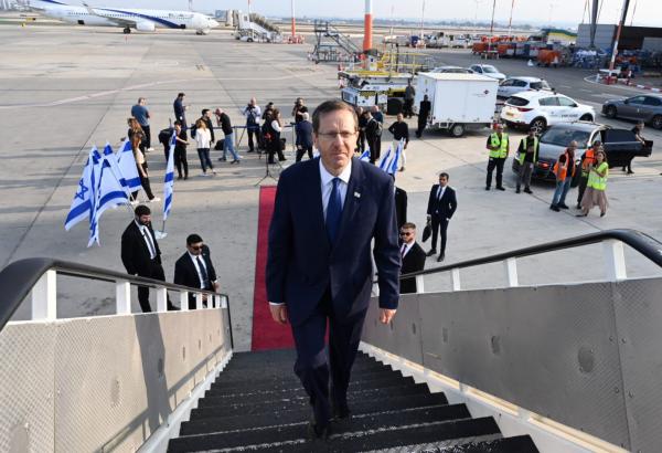 במקום לפיד – הרצוג המריא לוועידת האקלים במצרים