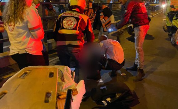 חשד לרצח בפ"ת: אדם אחד נהרג משריפה