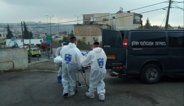 בן 60 נמצא בביתו ללא רוח חיים לאחר כשבועיים