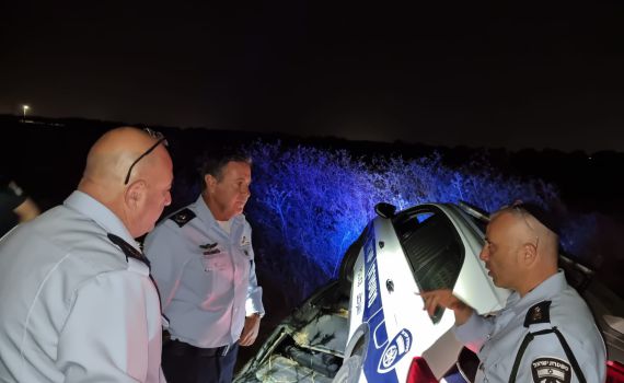 אין הרתעה: כיוונו נשק על שוטרים ונעצרו בתום מרדף