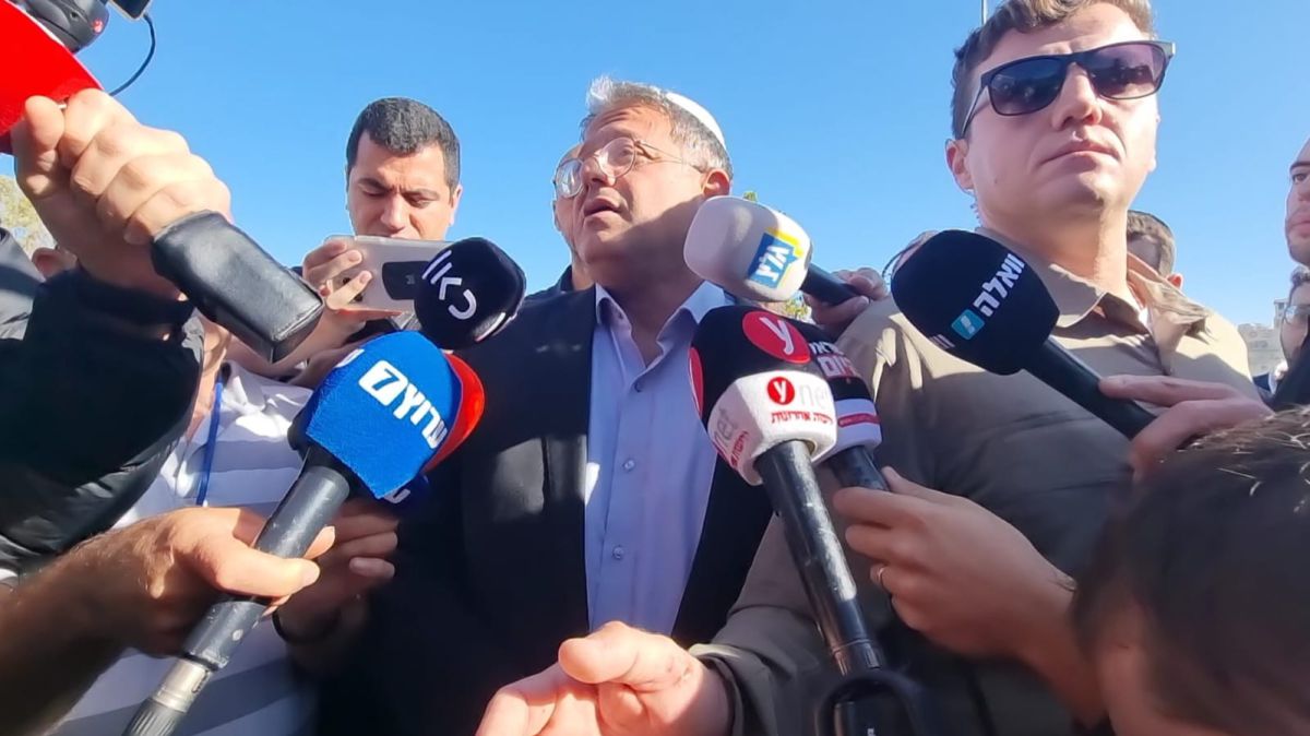 בן גביר בזירת הפיגוע: צריך לגבות מחיר כבד מהטרור