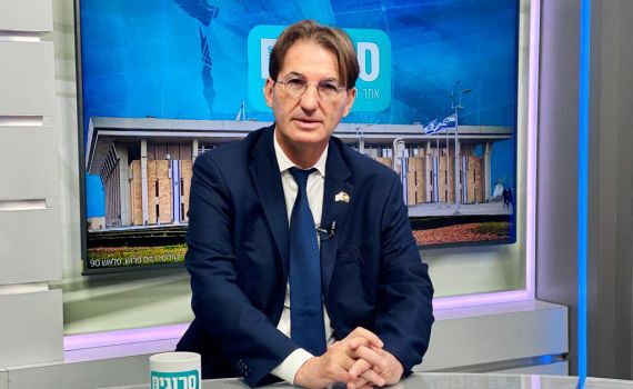 ביסמוט באולפן: "מה סמוטריץ' רוצה, ממשלה עם גנץ?"