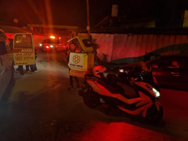 אירוע דקירה בחולון: הדוקר נמלט; בן 17 פצוע