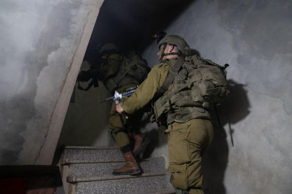 מבצע "שובר גלים": ארבעה מבוקשים נעצרו הלילה|צפו: