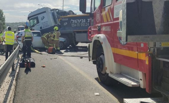אישה נהרגה מפגיעת משאית סמוך לכפר דניאל