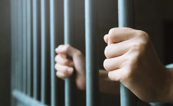 "30 דקירות": מאסר ממושך נגזר על רוצח בן 16