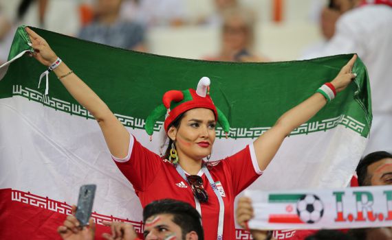 לא ייאמן: חגיגות באיראן על ההפסד לארה"ב | צפו