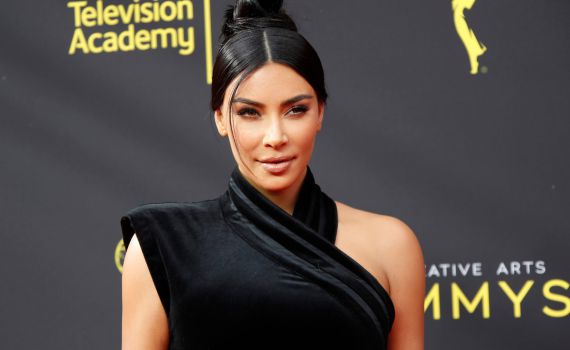 קים קרדשיאן והסטייליסט של זנדאיה: פרסי האופנה של ה-CFDA