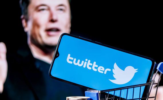 אחרי הסערה הציבורית: אילון מאסק מתקפל