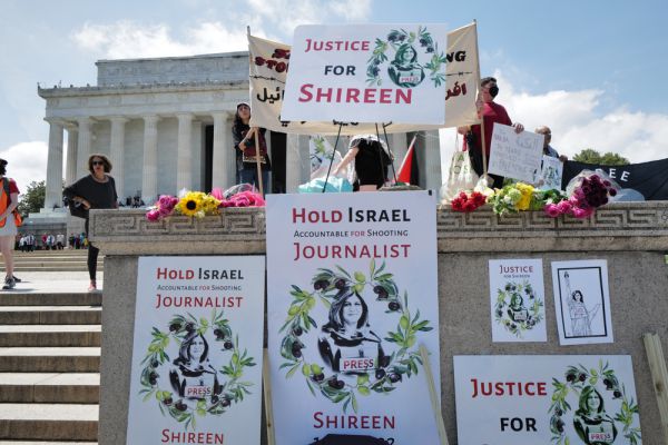 ארה"ב תחקור את הרג שירין אבו עאקלה, בישראל מגנים