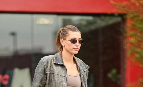 היילי ביבר משתפת: "אני לא בהריון, יש לי ציסטה בשחלה"