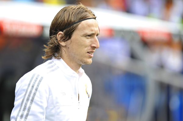 אלפונוסו דיוויס כבש לקנדה וקבע שני שיאים