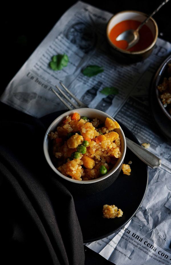 יאמי: מתכון לאורז מטוגן ברוטב קארי אדום