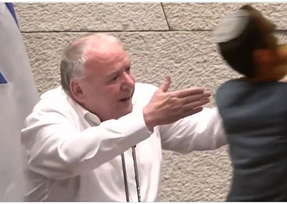 נדב נווה בסרטון חדש: התנועות של דודי אמסלם