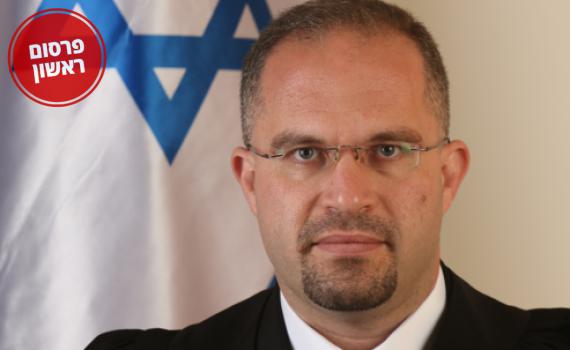 ברגע האחרון: השופט שינה פסק דין נגד מקבץ נדבות בכותל