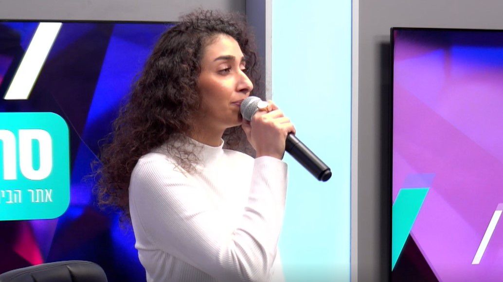 הזמרת ששרה לנשות איראן: "המלחמה שלהן צודקת"