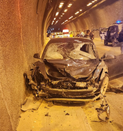 "עפו 30 מטר": שני גברים נהרגו בכביש המנהרות