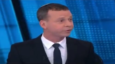 עמית סגל קורע את הח"כ מיש עתיד. צפו