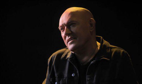 שלומי שבת בסינגל חדש: "רגעים"