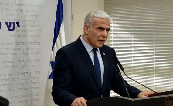 יאיר לפיד על סרטון האולפנה: "חרפה למגזר כולו"