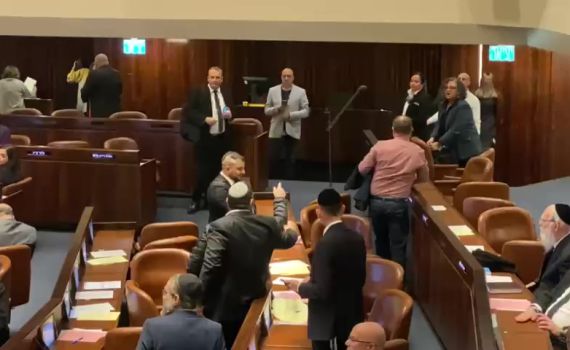"נאצי", "בארא" | צפו בעימות הקשה בכנסת