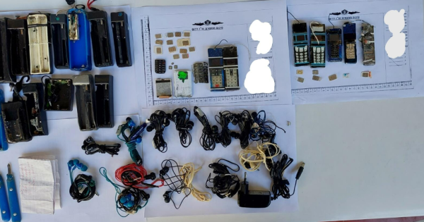 תיעוד: עשרות מכשירי טלפון נייד אותרו בכלא הבטחוני