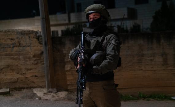 שובר גלים: 6 עצורים בפעילות הלילה