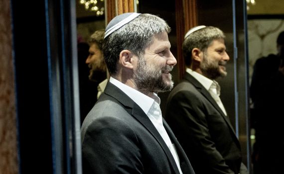 עוד לפני הקמת הממשלה: סמוטריץ' מתקפל מהריבונות