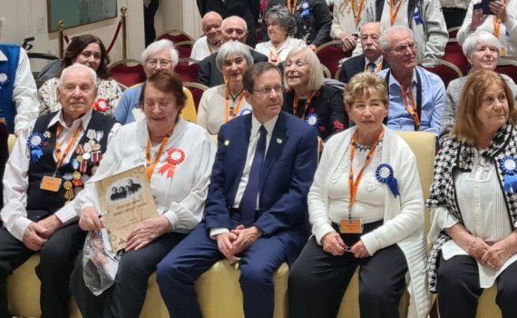 מרגש: 80 שורדי שואה נפגשו עם הנשיא הרצוג