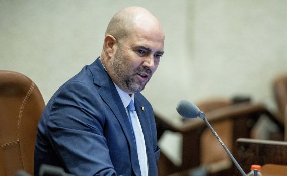 ראש בראש מול אוחנה: זה הקו של לפיד נגד הממשלה