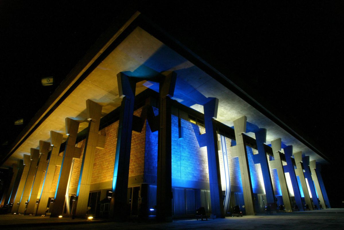 על מי פסקת ההתגברות נועדה להגן?