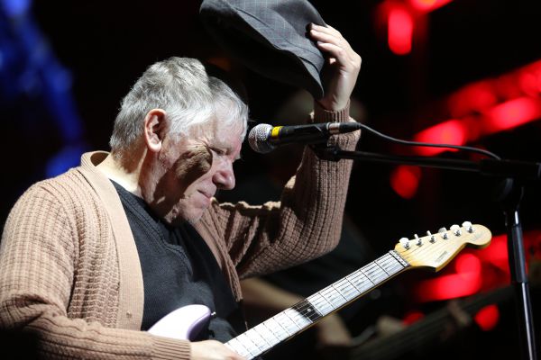 "אוהב אותך": דני סנדרסון נפרד מיצחק קלפטר