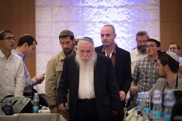 "זכה לגדל דורות של תלמידים וממשיכי דרכו"