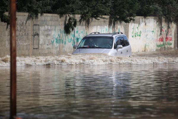 גשמים כבדים בעזה: חמאס האשימו את ישראל בהצפות