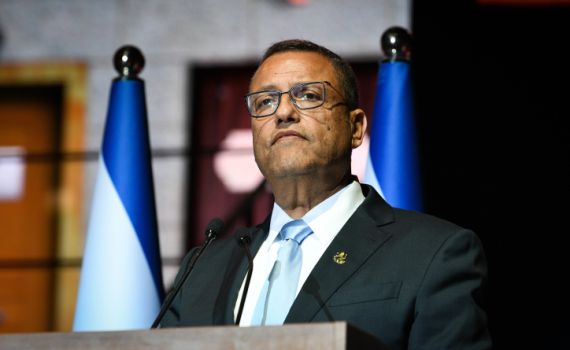 ליאון על הרב שטרנברג: הוביל בגאונותו העצומה