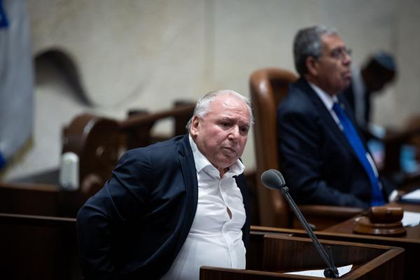 אמסלם ישאר בלי תפקיד: ”זה מחיר הנאמנות”