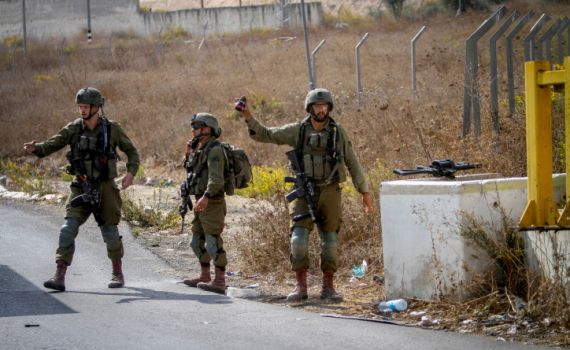 פיגוע בחווארה: 2 לוחמים נפצעו, המחבל נוטרל