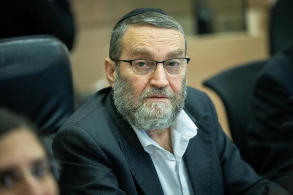משה גפני תוקף: "אני מתבייש שהוא השותף שלי"