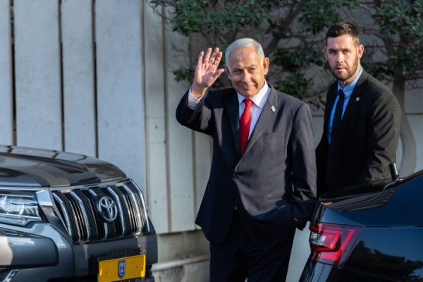 למה נתניהו לא רוצה פסקת התגברות ברוב של 61?