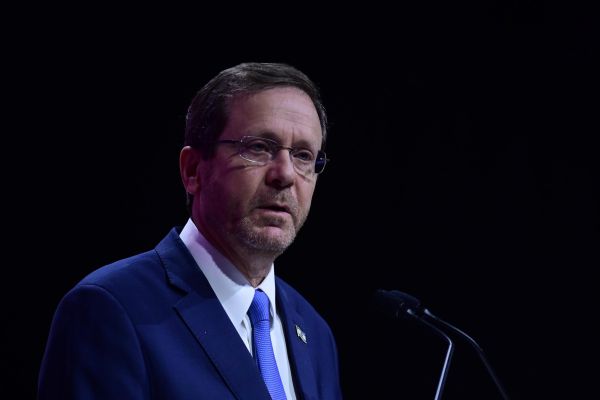 הרצוג: "הלב נשבר לנוכח הפיגועים הנוראים"