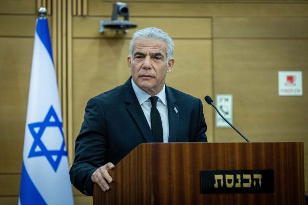 לפיד: זה הדבר הכי טוב שיכול לקרות לנתניהו